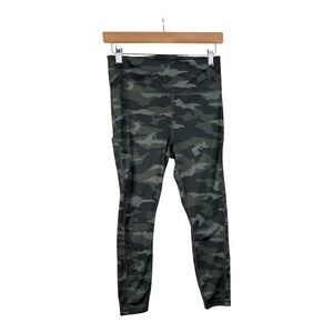 Athleta Gray Camouflage Print Ultimate Stash 7/8 Athletic Sport‎ Pants S